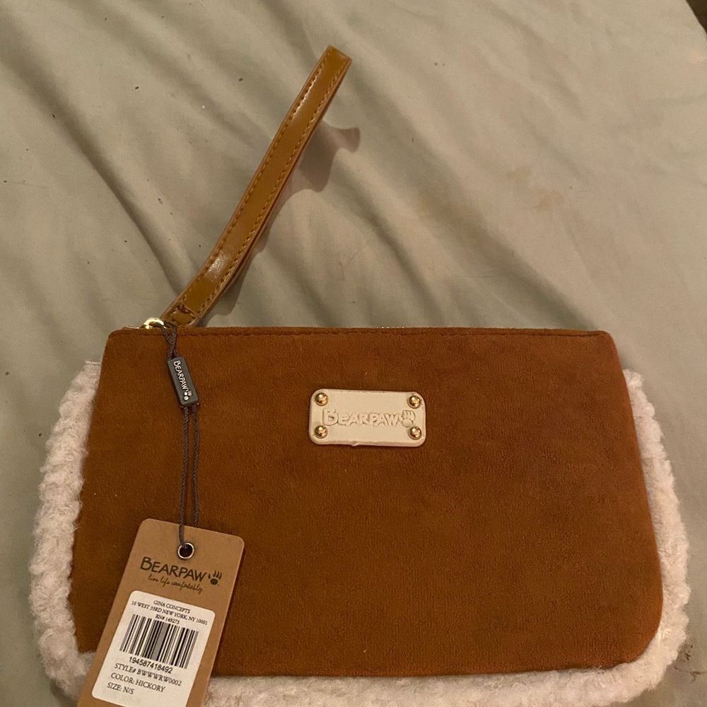 Bear paw wristlet